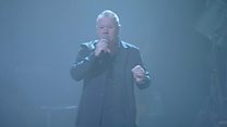 Standing ovation for victims at concert