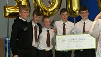 Òigridh a' dol an sàs ann an carthannas