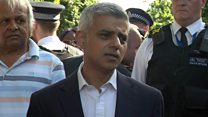 London mayor heckled at tower