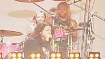 Grohl's daughter plays drums with band