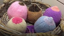 Woollen boobs promote breast feeding