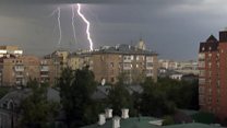 В Москве прошел "тропический" дождь
