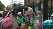 Galw am 10 ysgol Cymraeg i Gaerdydd