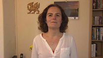 Daniela yn sôn am yr hyn sydd wedi ei helpu i ddysgu Cymraeg