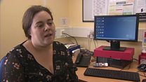 'Angen cynnig tri chylch o driniaeth IVF'