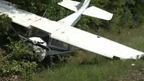 Plane crashes on Texas highway