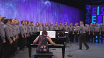 Côr Meibion heb fod yn llai nag 20 mewn nifer (29) / Male Voice Choir with more than 20 members (29)