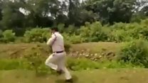 जब बच्चों को बचाने के लिए बम लेकर दौड़ा पुलिसवाला