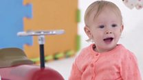 کیا بچوں کو تحفے ان کی جنس کی مناسبت سے دینے چاہیے؟