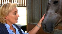 The trainer who sings opera to race horses