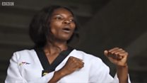 ሌባው ግዙፍ ነበር ግን አሸነፍኩት። እያለቀሰ ነበር የሄደው።