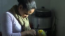 मासिक पाळीत तिला मेयोनिज बनवायला मनाई होती!