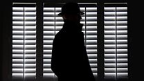 ما معنى عبارة Spy Stories؟