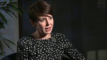 Aflonyddu: 'Balans y grym yw'r broblem'
