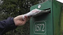 French posties deliver friendship