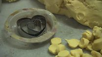 Aleppo's 'famous' bakery reopens