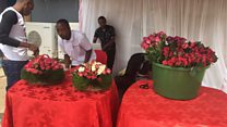 Kuri uno munsi w'abakundana, turibaza impamvu bitorohera abakobwa gufata iyambere