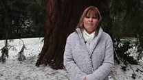 'Peidiwch a theithio os nad oes gwir angen'