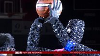 Баскетбол ойногон жапондук робот