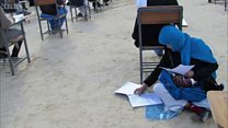 Susui bayi saat ujian, wanita Afganistan dapat beasiswa