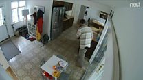 US burglar keeps dog from running away