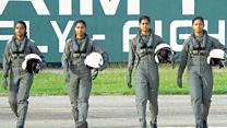 ගුවන් ගැබට යන දියණියෝ