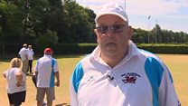 Teithio tair awr i chwarae bowls