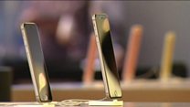 Apple touches a trillion dollars