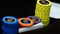 ما معنى كلمة gambling؟