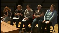 Trefniant newydd o 'Anfonaf Angel' yn uno côr