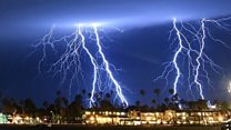 Spectacular lightning display in California