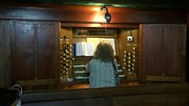 Organ Llandysul i'w clywed unwaith eto
