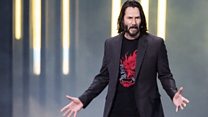 Keanu Reeves fires up Xbox crowd at E3