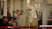 د پاریس فېشن اونۍ کې افغان رنګونه