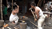 যেভাবে তৈরি হয় চাপাতি