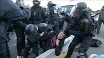 French police force protesters over Spanish border