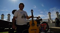 'Goodbye my friends!': Beach guitarist on Brexit