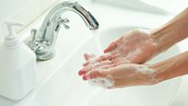 د لاسونو وینځلو مناسبه طریقه