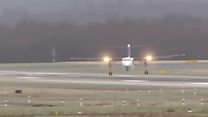 Why your plane might land sideways in high winds