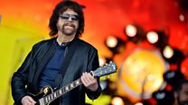 Glastonbury: The Glastonbury Experience