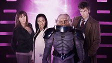 Donna, Martha, Commander Skorr and the Doctor