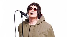 Engelbert as Liam Gallagher