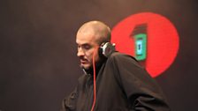 Zane Lowe 4