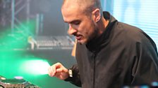 Zane Lowe 9