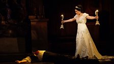 Angela Gheorghiu as Tosca (c) Catherine Ashmore / The Royal Opera 2011