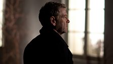 Kurt Wallander (Kenneth Branagh)