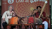 WOMAD 2012: Paddy Bush and Justin Vali