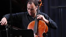 Adrian Brendel (Cello)