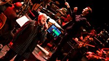 Peter Gabriel and the 鶹ҳ Concert Orchestra