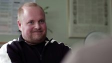 Steinar Sagen as Roar Lien